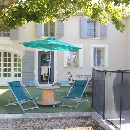 Holiday home Mas Aubert Eyragues